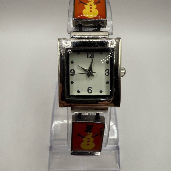 Snowman Women's Watch Silver Case Red White (New Battery) Stretch Bracelet - Picture 2 of 9